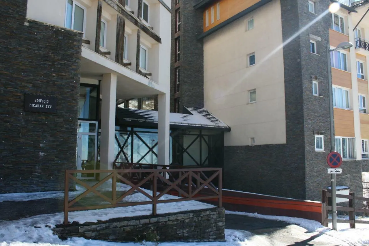 Calle Cauchiles, Edif. Miramar Sky Apartment Sierra Nevada